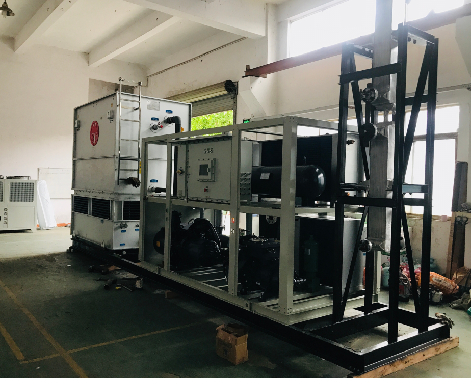 LNG汽船使用一體蒸發(fā)冷機(jī)組